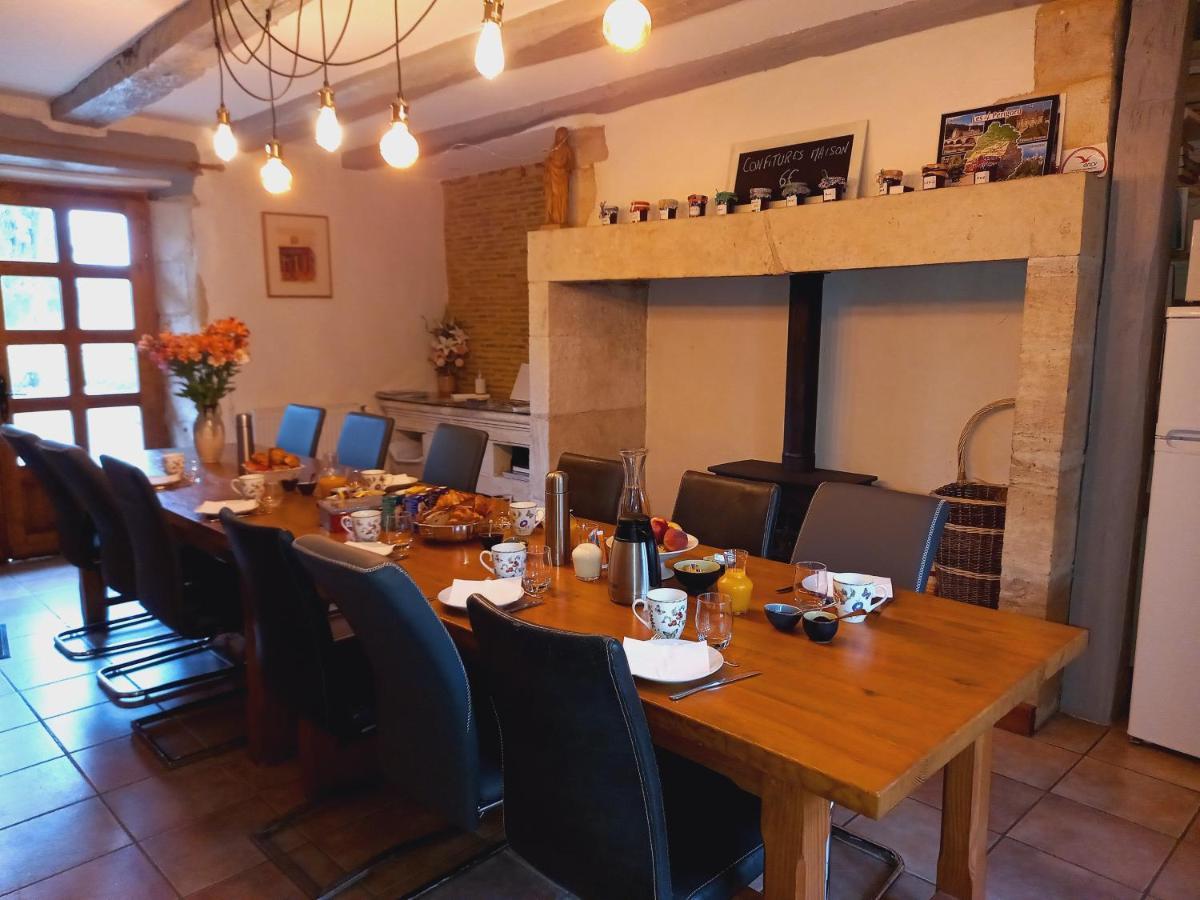 Au Pays De Jacquou : Chambre D'Hotes Et Table D'Hotes Fossemagne Kültér fotó
