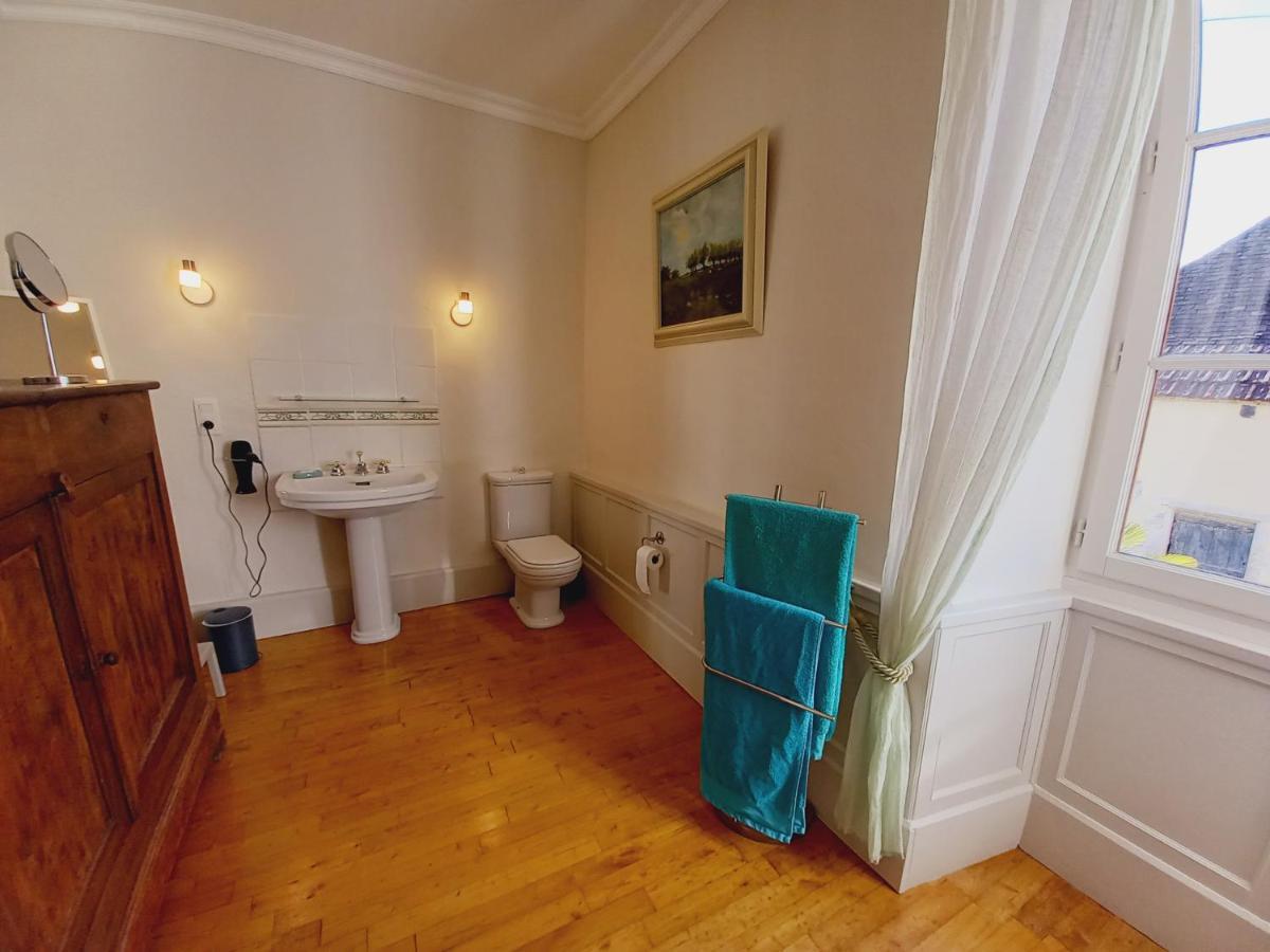 Au Pays De Jacquou : Chambre D'Hotes Et Table D'Hotes Fossemagne Kültér fotó